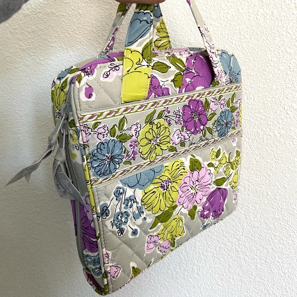 Vera Bradley quilted zip up make up cosmetic bag with handles - Picture 2 of 12